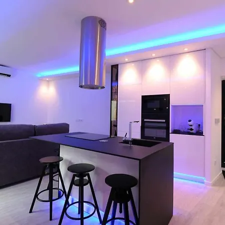 Dainty House